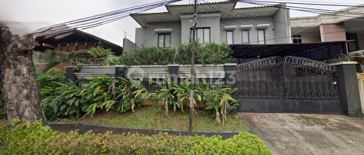 Rumah Besar 2 Lantai Disewakan di Pinggir Jalan Utama Bintaro Jaya 1