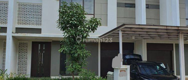 Rumah bagus Cantik terawat 2 Lantai di Cluster Btari  1