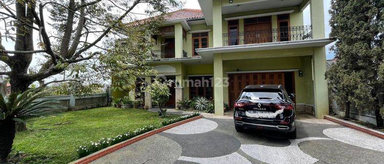 Rumah Mewah Strategis Full Furnish Di Jalan Baru Kadungora Garut 1