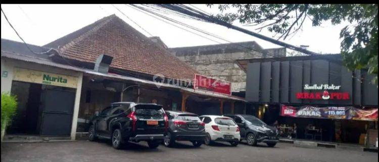 Rumah Strategis Untuk Usaha Area Kampus Di Dago 1