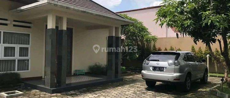 Rumah Istimewa Tengah Kota Semarang Candisari 1