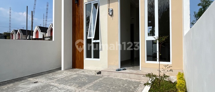 Cool Scandinavian House Grahamukti Tlogomulyo Pedurungan 1