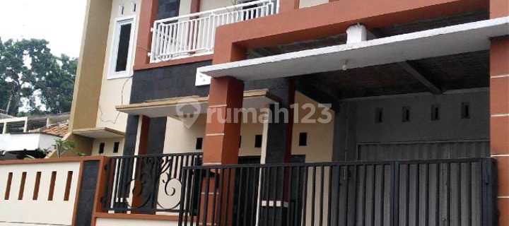 Rumah Mewah Dekat Pusat Kota Semarang Manyaran  1