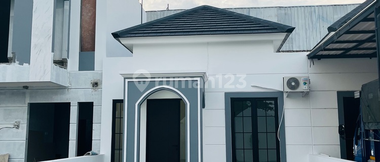 Rumah Cluster Exclusive Sedayu Woltermonginsidi Semarang Timur 1
