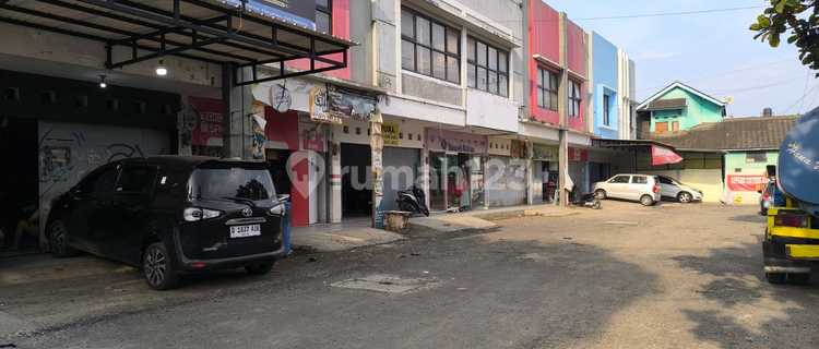 Ruko Manglid Strategis lahan Parkir Luas Daerah Ramai Padat 1