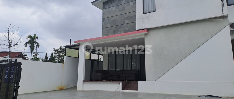 Rumah Luas Kamar Banyak Kuldesac Masih Baru Di Setraduta Bandung 1