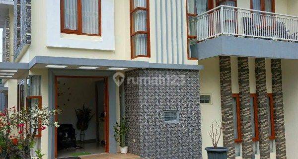 Rumah Bagus View Menawan Disewakan di Kota Batu Gmk02225 1