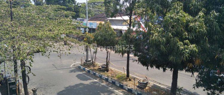 Kost jalan mawar dan toko dekat UB dan Polinema Soekarno Hatta 1