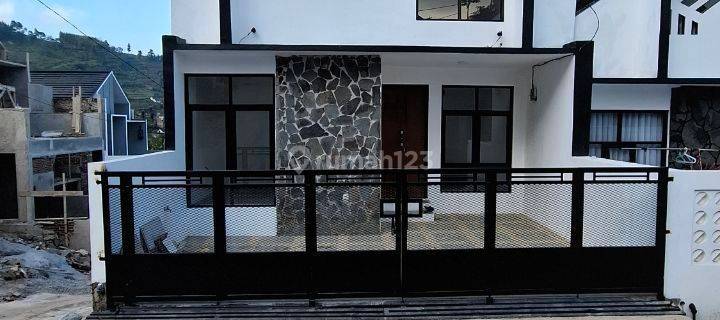 Rumah 300 Jtan View Kota Bandung Jatihandap Dekat Cicaheum  1