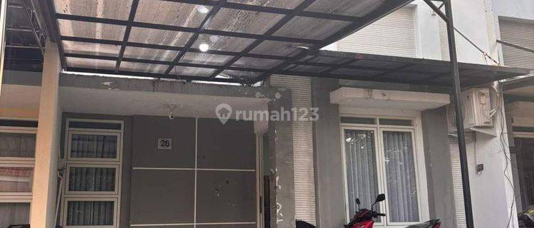 Di Jual Rumah 2 Lantai Siap Huni  Di Graha Padma Timur 1