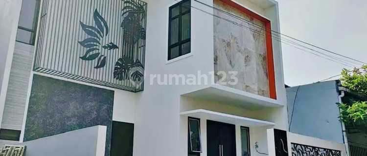 Di Jual Rumah Baru Mewah 2 Lantai Di Manyaran Dekat Bandara 1