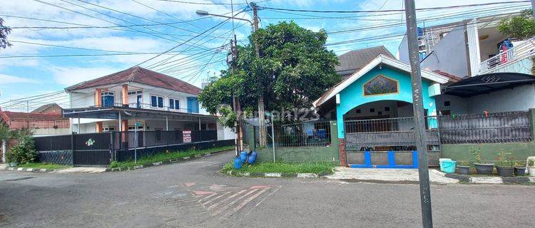 Dijual Rumah Corner, Luas Tanah 148m, Dekat Gerbang Utama Adipura 1