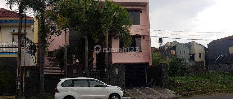 Dijual Rumah Adipura Dengan Kolam Renang Dekat Kcic Bandung 1