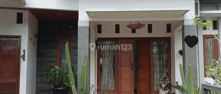 Di Jual Rumah 2 Lantai Bagus Semi Furnished Komplek Mitra Dago Antapani SHM 1