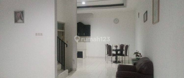 DIJUAL RUMAH 3 LANTAI DI CITRA1 1