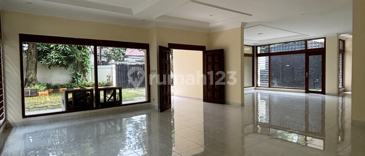Disewakan Rumah di Kemang bisa untuk Kantor Jakarta Selatan 1