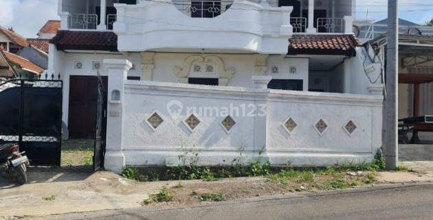 Rumah Besar 2 Lantai Siap Huni Di Kawasan Kuta Selatan 1