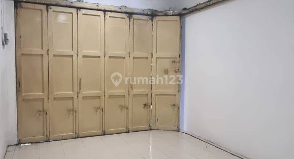 Ruang Usaha 1 Lantai Di Jalan Rajawali 1