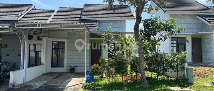 Selling cheap house in BSB Village. 1