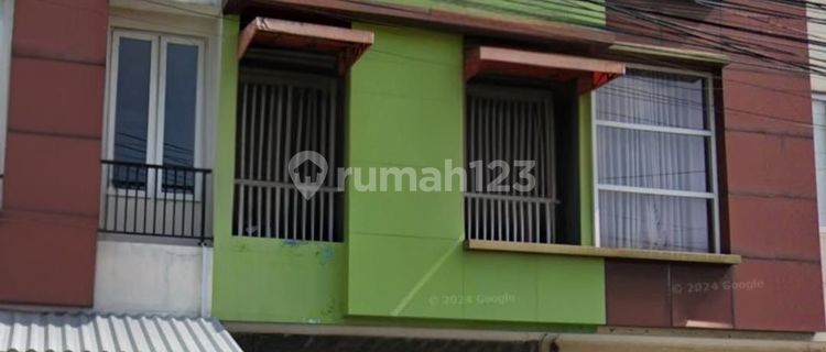 Jual Ruko Lokasi Bagus Strategis Area Ramai Parkiran Luas 1