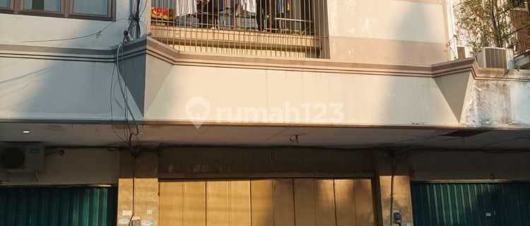 For Sale: Ready-to-Use Shop House in Taman Majapahit 1