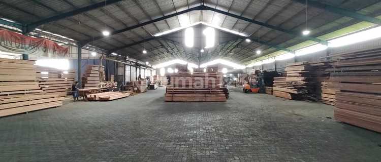 Gudang Siap Pakai di Karangawen Akses Tronton 1