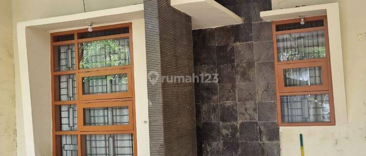 Dijual Rumah Komplek Bumi Adipura Bandung Minimalis 1