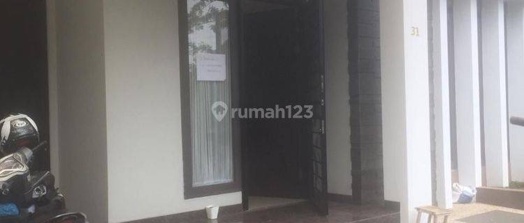 Rumah Bagus Siap Huni Di Singgasana Pradana Bandung 1