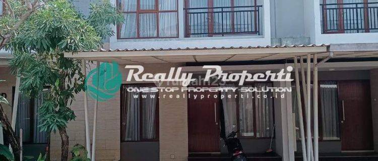 Disewakan Rumah Semi Furnished Type Chamonix di Premiere 2 Kodau 1