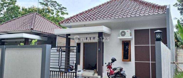 RUMAH MEWAH MURAH DEKAT KAMPUS UNY DAN STASIUN WATES 1