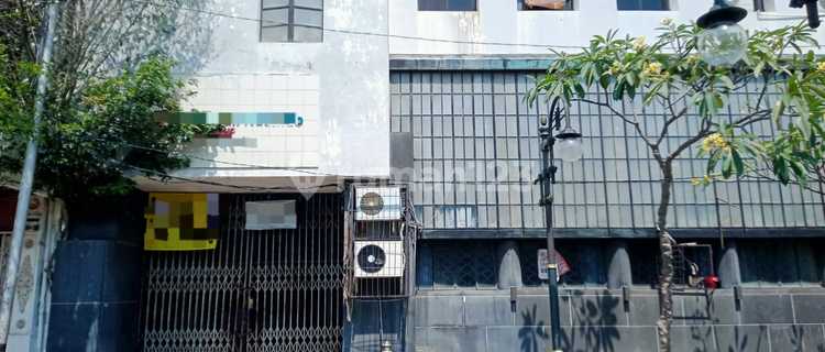 Disewakan Bangunan Kantor di Kawasan Kota Lama Semarang 1