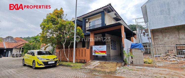 Rumah 2 Lantai Sukajadi Tenggara Harga Terbaik Taman Luas 1