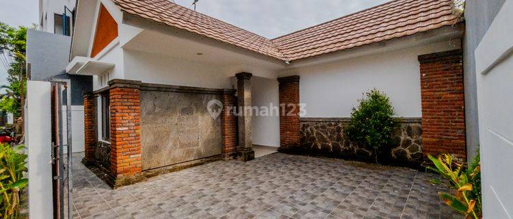 NEW LOOK ! Unfurnished House Near Nyanyi Beach 1