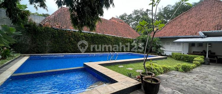 Disewakan Rumah Villa kota bogor ciremai Full furnished Bangunan klasik lokasi strategis dekat dengan kebun raya bogor. 1