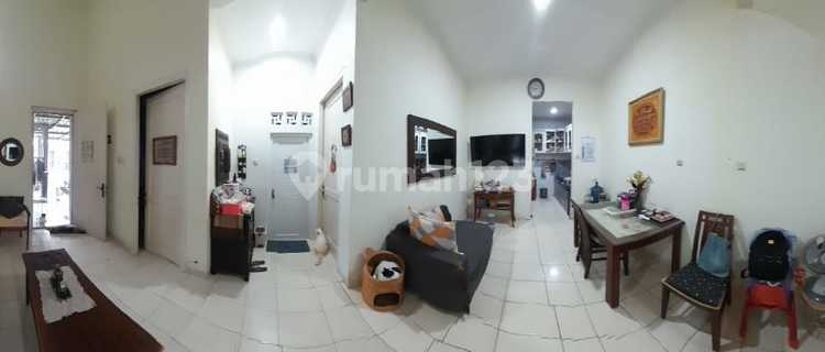 Hunian Nyaman dengan Suasana Asri Dekat Akses Tol 1