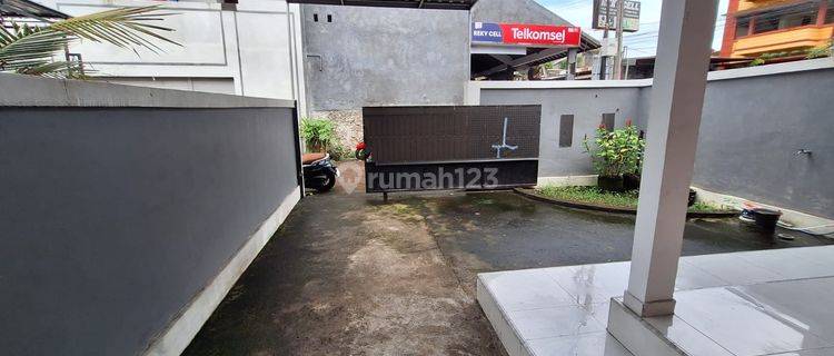 Disewakan Rumah Lokasi Strategis 2 Tempat Tidur Di Buduk 1