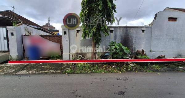 Land for sale at Ubung, Denpasar, Strategic location, only 10 minutes to Taman Kota Denpasar, suitable for invesment 1