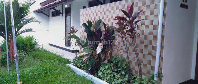 Disewakan Rumah Terawat Semi Furnish di Turangga 1