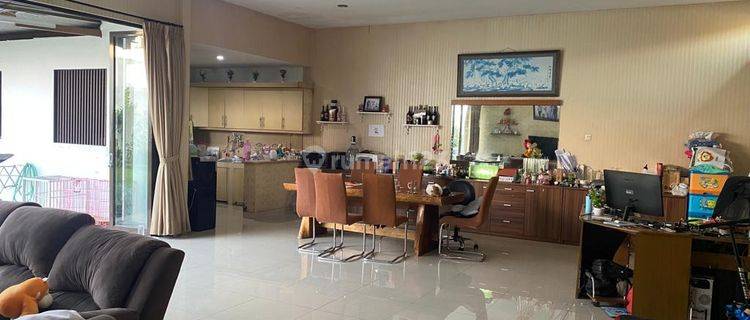 Rumah Dijual Modern Cantik Lokasi di Cipaku 1