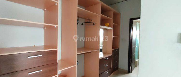 rumah terawat di setra sari lokasi strategis 1