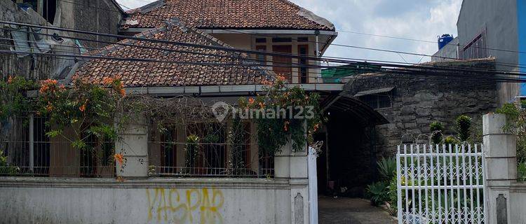 Rumah Strategis Samping Jalan Di Lalui Angkutan Umum Di Pacet  1