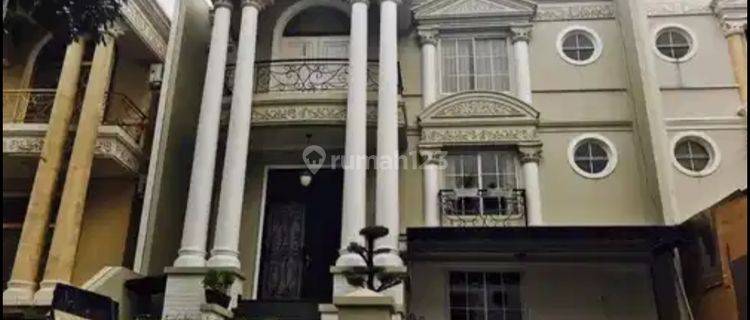 Rumah Cluster Rome Pik Jakarta Utara 1