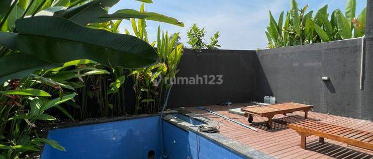 FOR RENT VILLA KROBOKAN 2 LANTAI  1