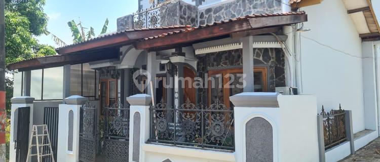 Rumah Cantik di Banyumanik Semarang 1