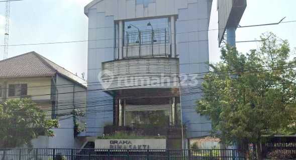 Commercial Building on Jalan Pemuda Semarang, Suitable for Offices, Banks, Etc. 1