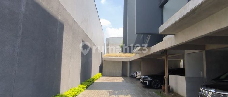 Tampomas Townhouse Gajahmungkur Semarang  1