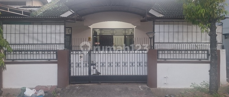 Active Boarding House on Jl Panda Palebon Pedurungan Semarang 1