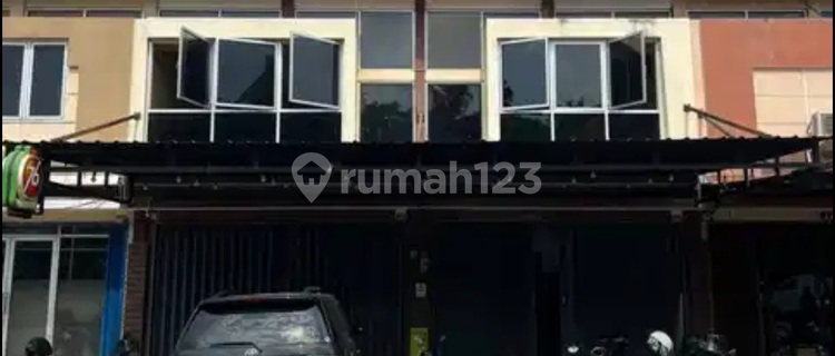 (Near Unimus) 3-Story Shop House in Kedungmundu Tembalang Semarang 1
