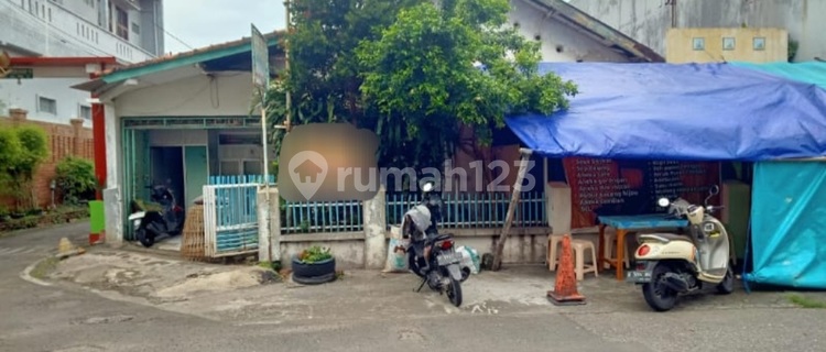 Rumah Lama di Jl Singosari Pleburan Semarang Selatan 1
