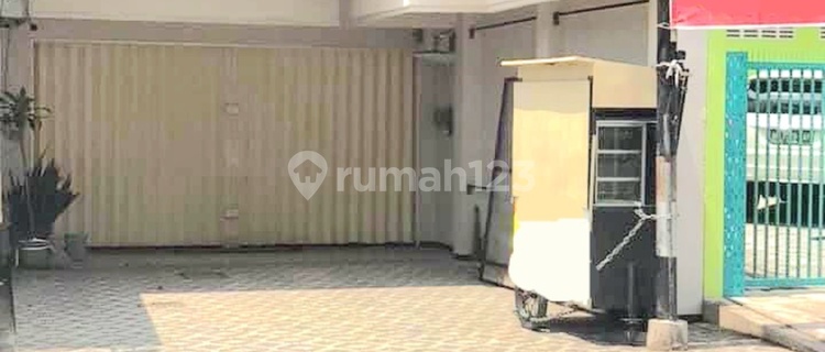 Roadside Shophouse on Main Street Tlogosari Pedurungan Semarang 1